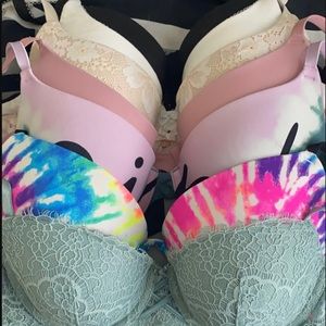 7 VS and Pink bras For 50 dollars size 34C